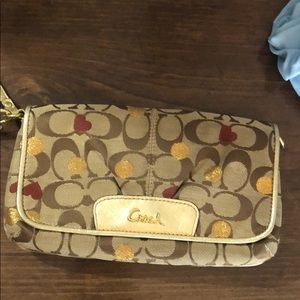 Coach wristlet wallet